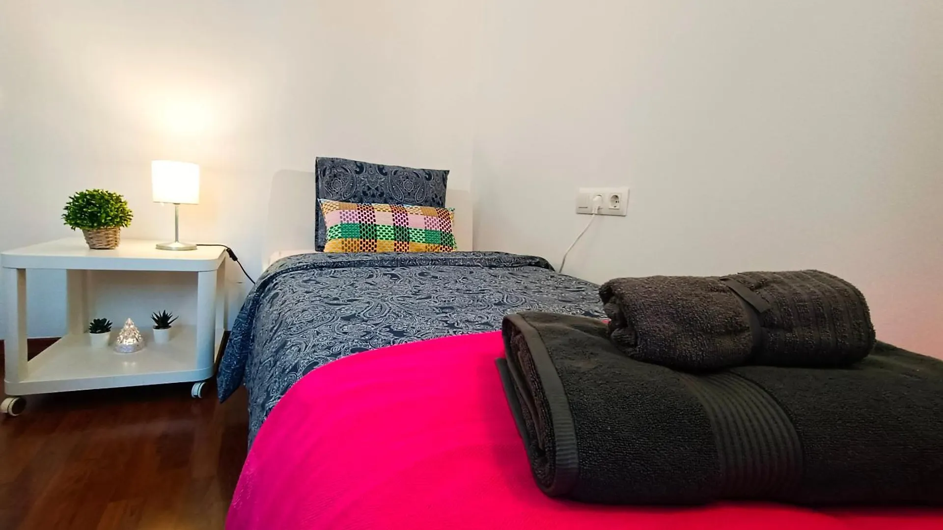 Heart Of Ghotic Private Rooms Barcelona Espanha